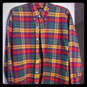 Men’s Gap button down shirt